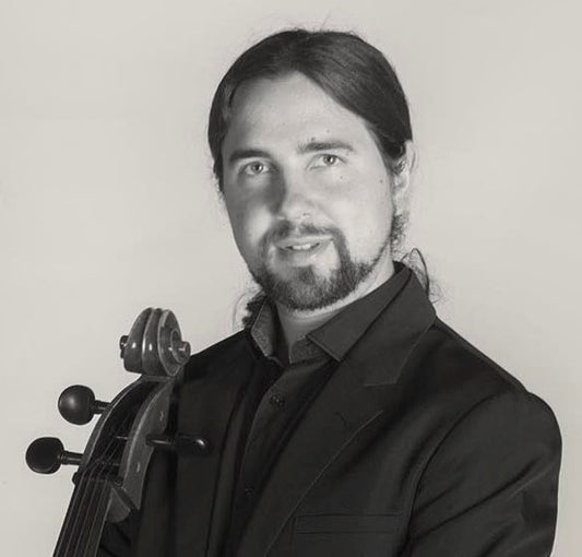 EL VIOLONCHELISTA CRISTÓBAL PRIETO ORTíZ NOS HABLA DE 'SILENT WOODS', UNA PEQUEÑA JOYA ALGO OLVIDADA