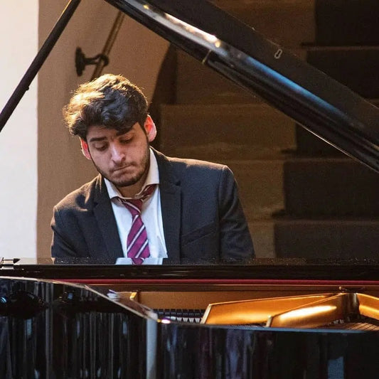 ENTREVISTA A ROBERTO RÚMENOV ILIEV, SOLISTA INVITADO EN EL PRÓXIMO COMMUNITY CONCERTS