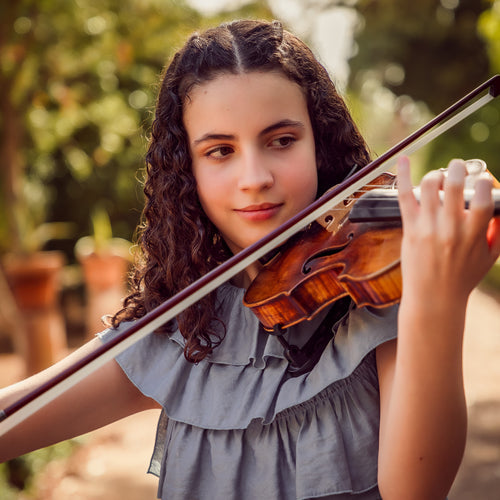 ENTREVISTAMOS A LA VIOLINISTA SOFÍA GUILLAMÓN GARCÍA, JOVEN PROMESA DE NUESTRO PANORAMA MUSICAL