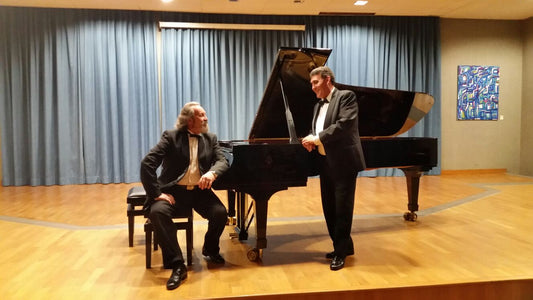 ENTREVISTAMOS A LOS HERMANOS VICENTE TÉLLEZ CON MOTIVO DE LA INTERPRETACIÓN DEL CONCIERTO PARA DOS PIANOS Y ORQUESTA DE MANUEL CASTILLO