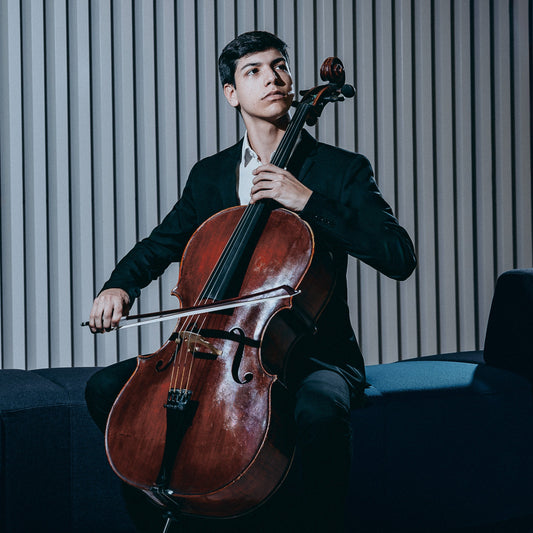 ENTREVISTAMOS AL JOVEN VIOLONCHELISTA MALAGUEÑO ÁLVARO LOZANO CAMES CON MOTIVO DE SU PARTICIPACIÓN COMO SOLISTA EN EL PRÓXIMO CONCIERTO DE IBERIAN SINFONIETTA